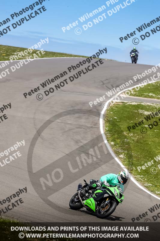 anglesey no limits trackday;anglesey photographs;anglesey trackday photographs;enduro digital images;event digital images;eventdigitalimages;no limits trackdays;peter wileman photography;racing digital images;trac mon;trackday digital images;trackday photos;ty croes